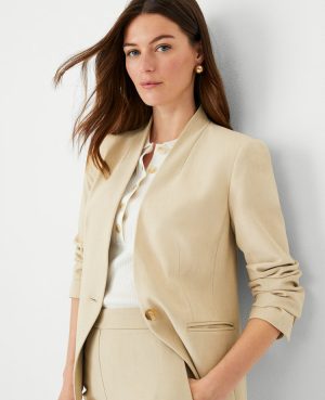 The Cutaway Blazer in Bi-Stretch