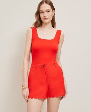 The Scalloped Short